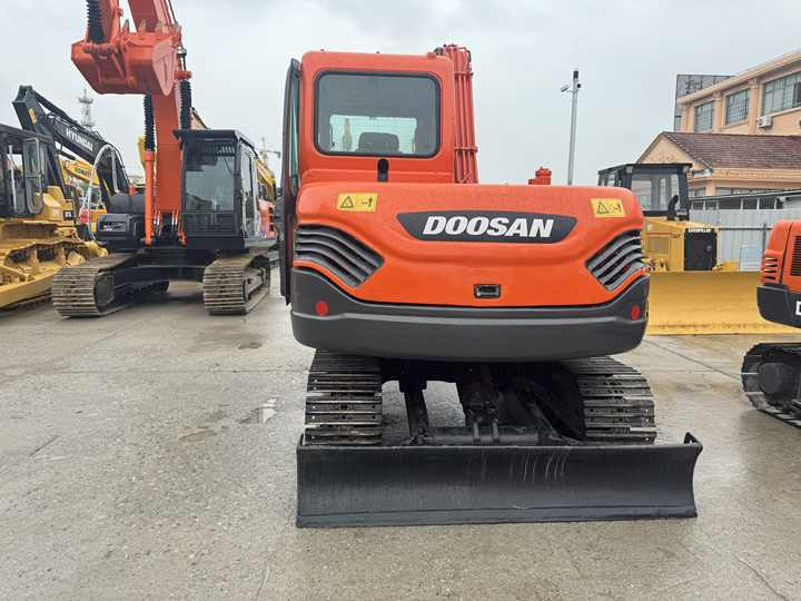 Hot Sale Used Doosan DX75-9C Excavator Doosan 7.5 Ton Crawler Digger Original Equipment - Ερπυστριοφόρος εκσκαφέας: φωτογραφία 3 Hot Sale Used Doosan DX75-9C Excavator Doosan 7.5 Ton Crawler Digger Original Equipment - Ερπυστριοφόρος εκσκαφέας: φωτογραφία 3