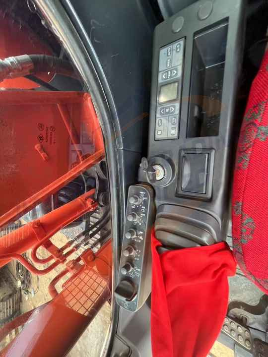 Hot sale Used Hitachi ZX120 digger medium size Excavator second hand excavator - Ερπυστριοφόρος εκσκαφέας: φωτογραφία 5 Hot sale Used Hitachi ZX120 digger medium size Excavator second hand excavator - Ερπυστριοφόρος εκσκαφέας: φωτογραφία 5