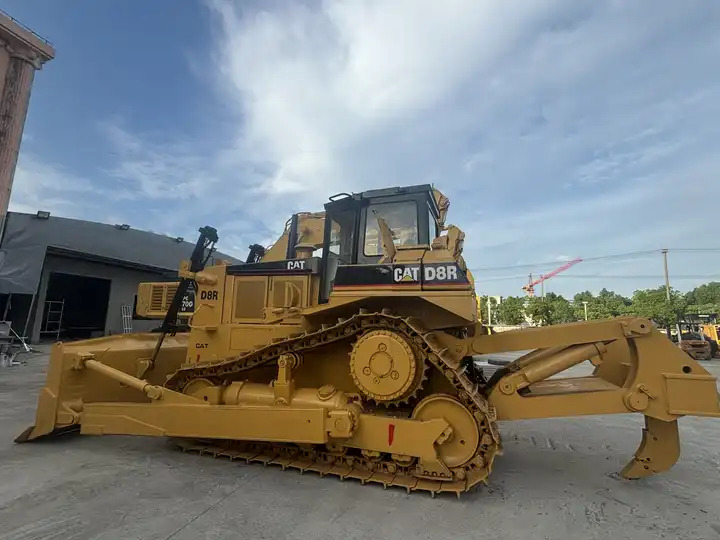 Used CAT D8R bulldozer in good condition for sale - Μπουλντόζα: φωτογραφία 3 Used CAT D8R bulldozer in good condition for sale - Μπουλντόζα: φωτογραφία 3