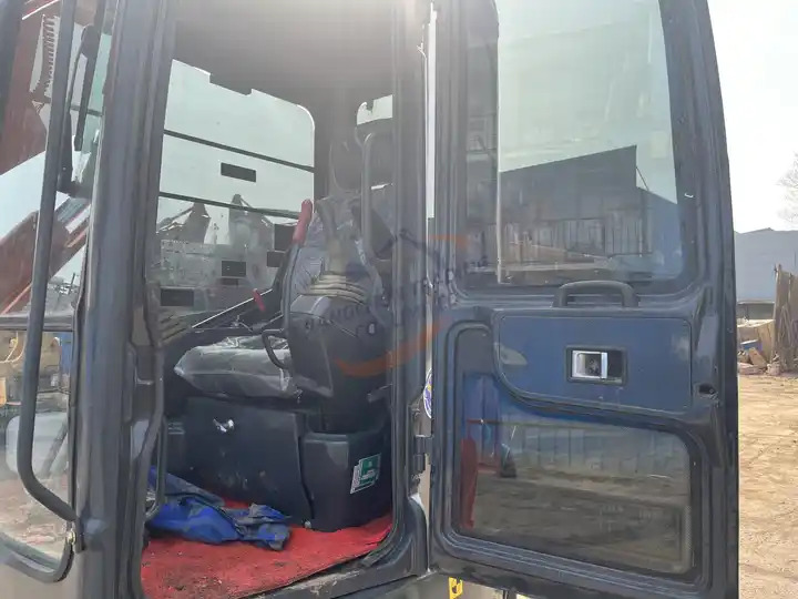 Used Hitachi excavator ZX55UR in good condition for sale - Μίνι εκσκαφέας: φωτογραφία 5 Used Hitachi excavator ZX55UR in good condition for sale - Μίνι εκσκαφέας: φωτογραφία 5