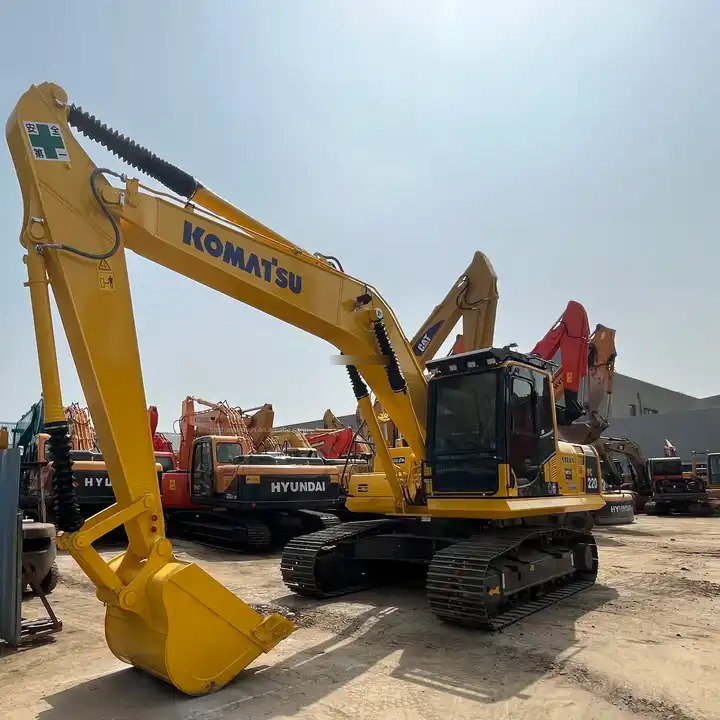 Used Japan Komatsu Pc220-8 Komatsu 20 Ton Excavator With High Quality/komatsu 220 Excavator At Low Price - Εκσκαφέας: φωτογραφία 1 Used Japan Komatsu Pc220-8 Komatsu 20 Ton Excavator With High Quality/komatsu 220 Excavator At Low Price - Εκσκαφέας: φωτογραφία 1