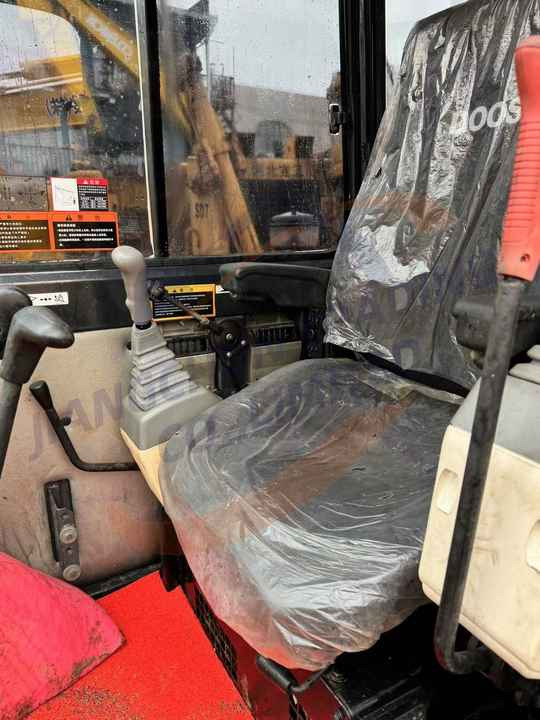 Used excavator doosan dx60 excavators earth-moving machinery doosan dx60 dx80 dx75 dx225 dh60 dh60-7for sale - Ερπυστριοφόρος εκσκαφέας: φωτογραφία 5 Used excavator doosan dx60 excavators earth-moving machinery doosan dx60 dx80 dx75 dx225 dh60 dh60-7for sale - Ερπυστριοφόρος εκσκαφέας: φωτογραφία 5