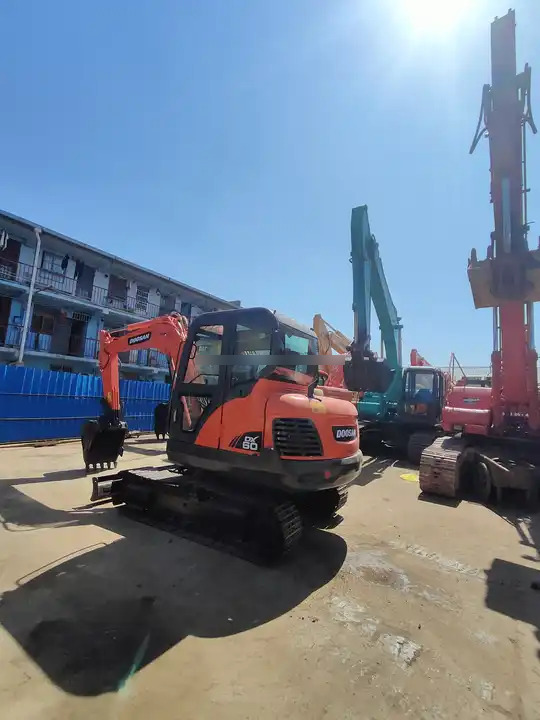 Used excavator doosan dx60 excavators earth-moving machinery doosan dx60 dx80 dx75 dx225 for sale - Ερπυστριοφόρος εκσκαφέας: φωτογραφία 5 Used excavator doosan dx60 excavators earth-moving machinery doosan dx60 dx80 dx75 dx225 for sale - Ερπυστριοφόρος εκσκαφέας: φωτογραφία 5