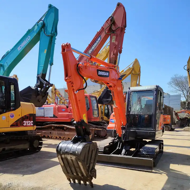 Used excavator doosan dx60 excavators earth-moving machinery doosan dx60 dx80 dx75 dx225 for sale - Ερπυστριοφόρος εκσκαφέας: φωτογραφία 1 Used excavator doosan dx60 excavators earth-moving machinery doosan dx60 dx80 dx75 dx225 for sale - Ερπυστριοφόρος εκσκαφέας: φωτογραφία 1