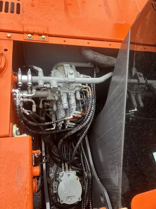 Ερπυστριοφόρος εκσκαφέας mini hitachi excavator 7 ton zx70 Hitachi digger Hitachi zx70 used excavator crawler: φωτογραφία 6