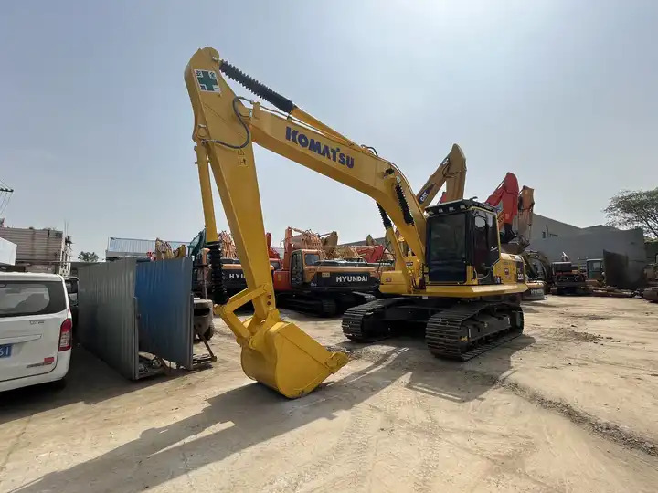 Used crawler excavator Japan used Komatsu PC220 20ton digger komatsu pc 200-8 in stock for sale - Ερπυστριοφόρος εκσκαφέας: φωτογραφία 4 Used crawler excavator Japan used Komatsu PC220 20ton digger komatsu pc 200-8 in stock for sale - Ερπυστριοφόρος εκσκαφέας: φωτογραφία 4