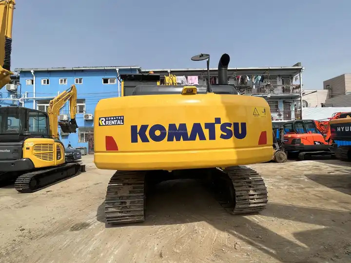 Used crawler excavator Japan used Komatsu PC220 20ton digger komatsu pc 200-8 in stock for sale - Ερπυστριοφόρος εκσκαφέας: φωτογραφία 5 Used crawler excavator Japan used Komatsu PC220 20ton digger komatsu pc 200-8 in stock for sale - Ερπυστριοφόρος εκσκαφέας: φωτογραφία 5