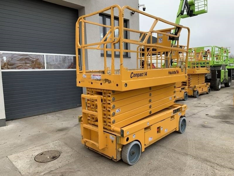Haulotte Compact 14 - 14 m, electric - Ψαλιδωτό ανυψωτικό: φωτογραφία 2 Haulotte Compact 14 - 14 m, electric - Ψαλιδωτό ανυψωτικό: φωτογραφία 2
