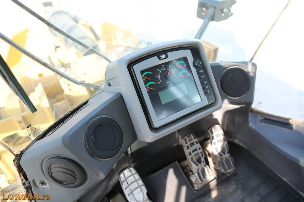 Ελαστιχοφόρος φορτωτής CAT 966 K: φωτογραφία 8 Ελαστιχοφόρος φορτωτής CAT 966 K: φωτογραφία 8