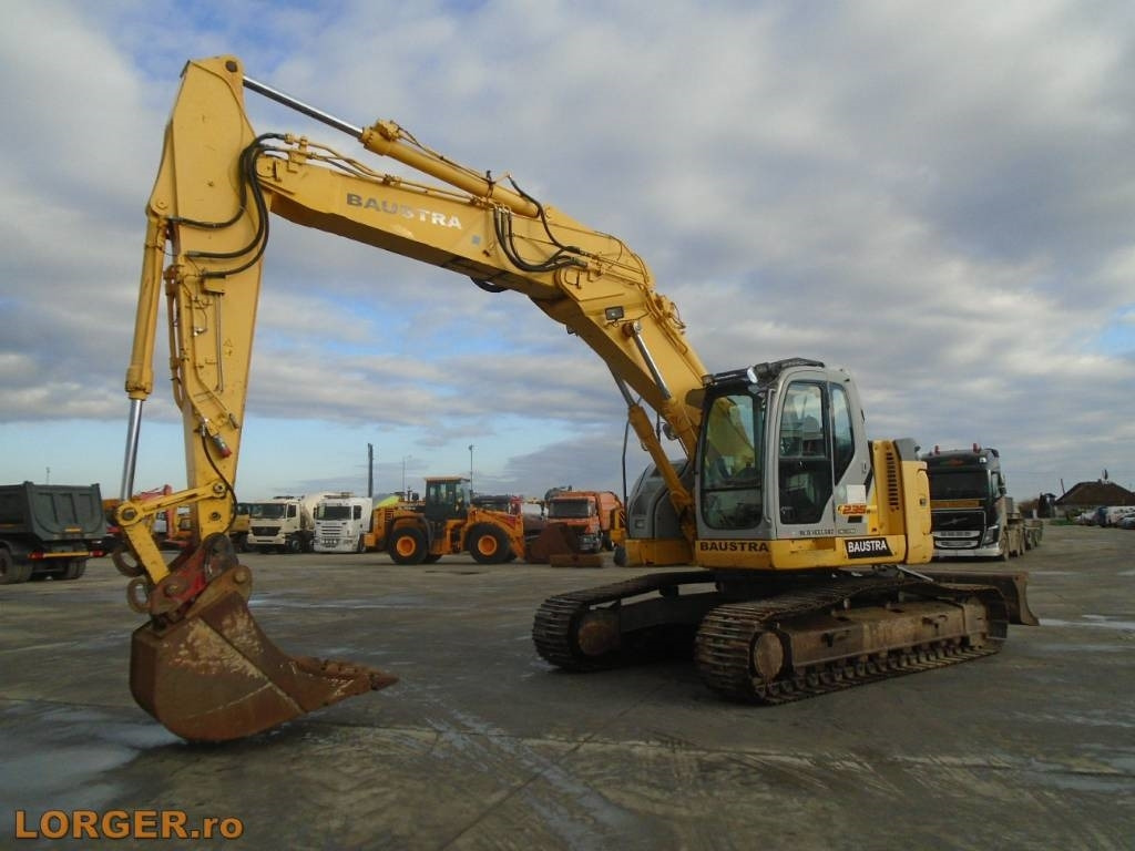 New Holland E 235 B SR-2* Blade - Ερπυστριοφόρος εκσκαφέας: φωτογραφία 4 New Holland E 235 B SR-2* Blade - Ερπυστριοφόρος εκσκαφέας: φωτογραφία 4