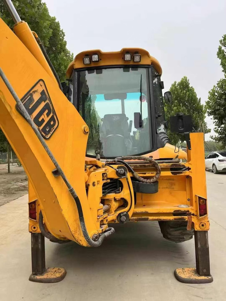 JCB 3CX - Φορτωτής εκσκαφέας: φωτογραφία 2 JCB 3CX - Φορτωτής εκσκαφέας: φωτογραφία 2