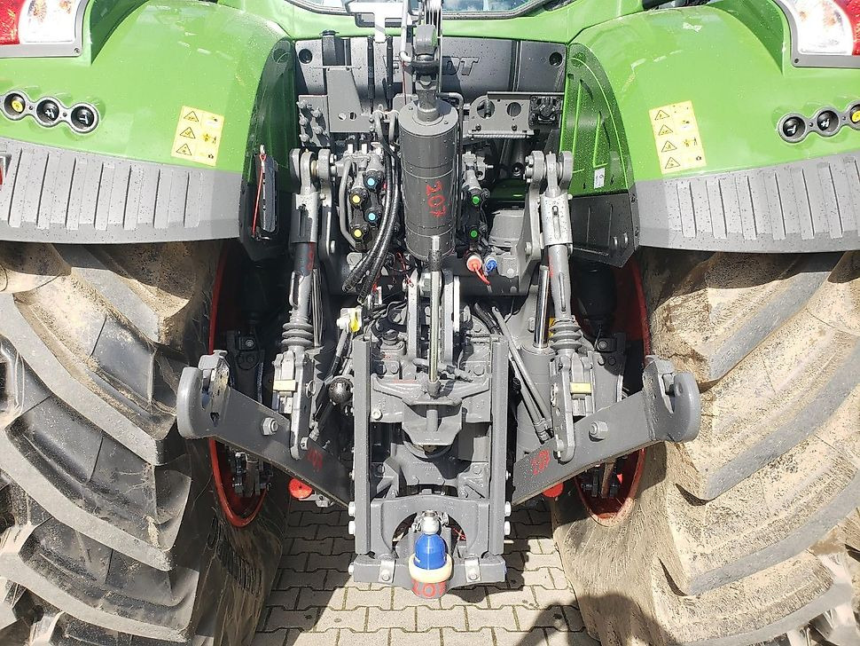 J.Reiff Sarl
Herr Stefan Neukirch - 77 Z.I in den - Τρακτέρ: φωτογραφία 5 J.Reiff Sarl
Herr Stefan Neukirch - 77 Z.I in den - Τρακτέρ: φωτογραφία 5