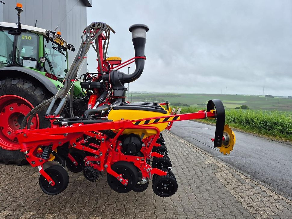 J.Reiff Sarl
Herr Stefan Neukirch - 77 Z.I in den - Σπαρτική μηχανή ακριβείας: φωτογραφία 4 J.Reiff Sarl
Herr Stefan Neukirch - 77 Z.I in den - Σπαρτική μηχανή ακριβείας: φωτογραφία 4