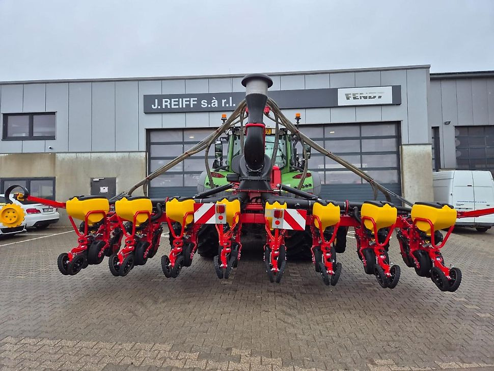 J.Reiff Sarl
Herr Stefan Neukirch - 77 Z.I in den - Σπαρτική μηχανή ακριβείας: φωτογραφία 2 J.Reiff Sarl
Herr Stefan Neukirch - 77 Z.I in den - Σπαρτική μηχανή ακριβείας: φωτογραφία 2