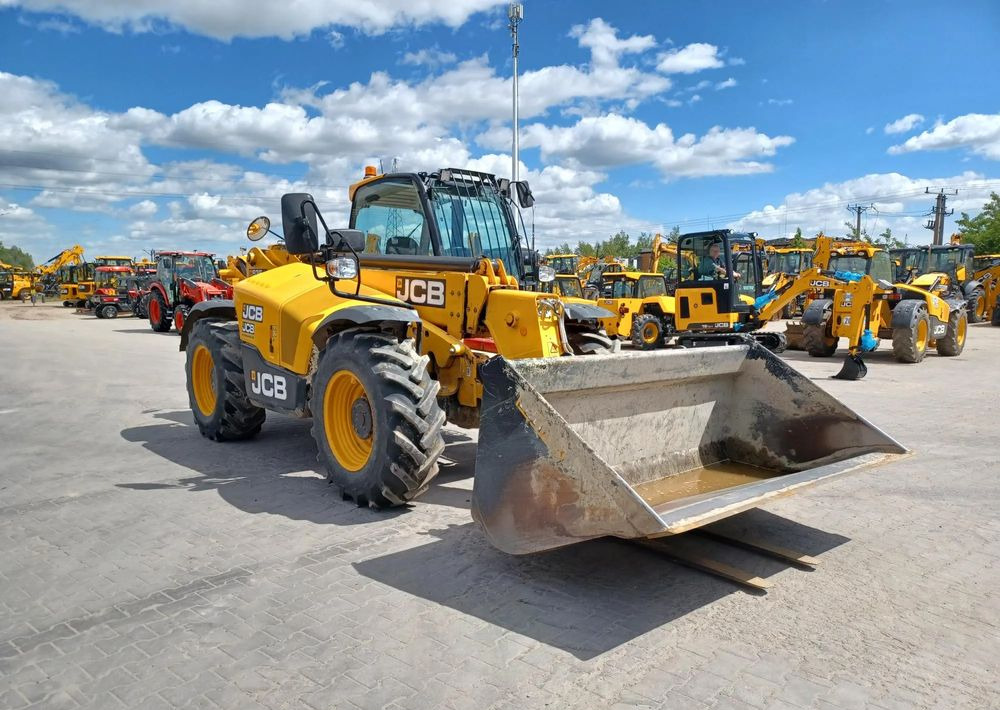 JCB 535-95 - Τηλεσκοπικός φορτωτής: φωτογραφία 3 JCB 535-95 - Τηλεσκοπικός φορτωτής: φωτογραφία 3