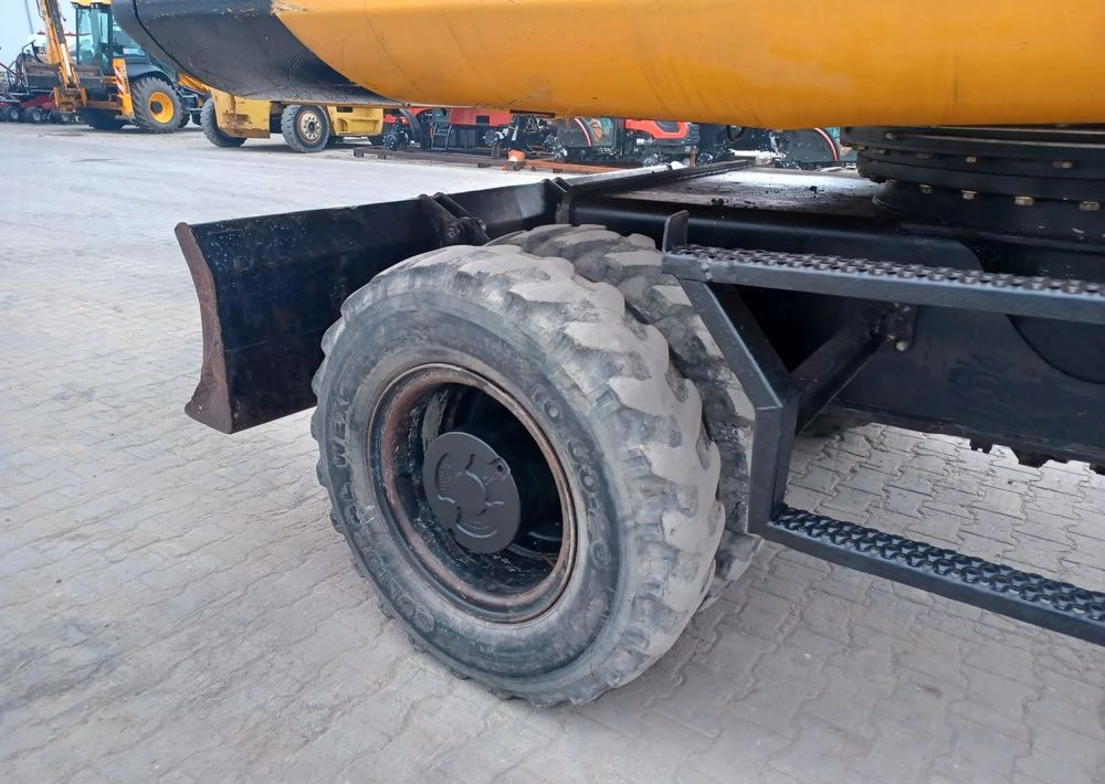 Τροχοφόρος εκσκαφέας JCB JS175W: φωτογραφία 12 Τροχοφόρος εκσκαφέας JCB JS175W: φωτογραφία 12