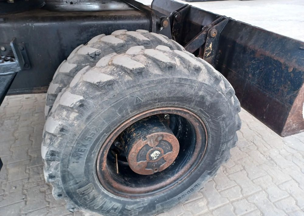 Τροχοφόρος εκσκαφέας JCB JS175W: φωτογραφία 15 Τροχοφόρος εκσκαφέας JCB JS175W: φωτογραφία 15