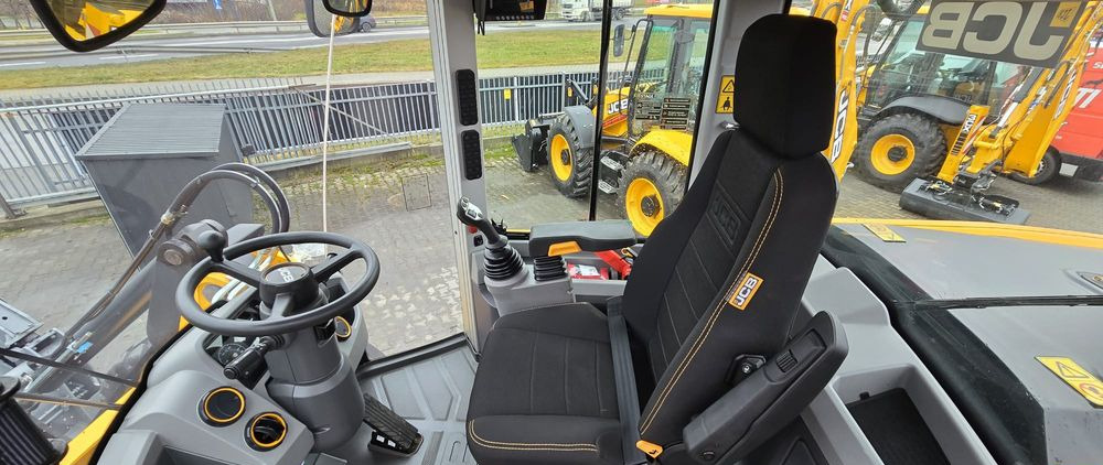 Τροχοφόρος εκσκαφέας JCB: φωτογραφία 16