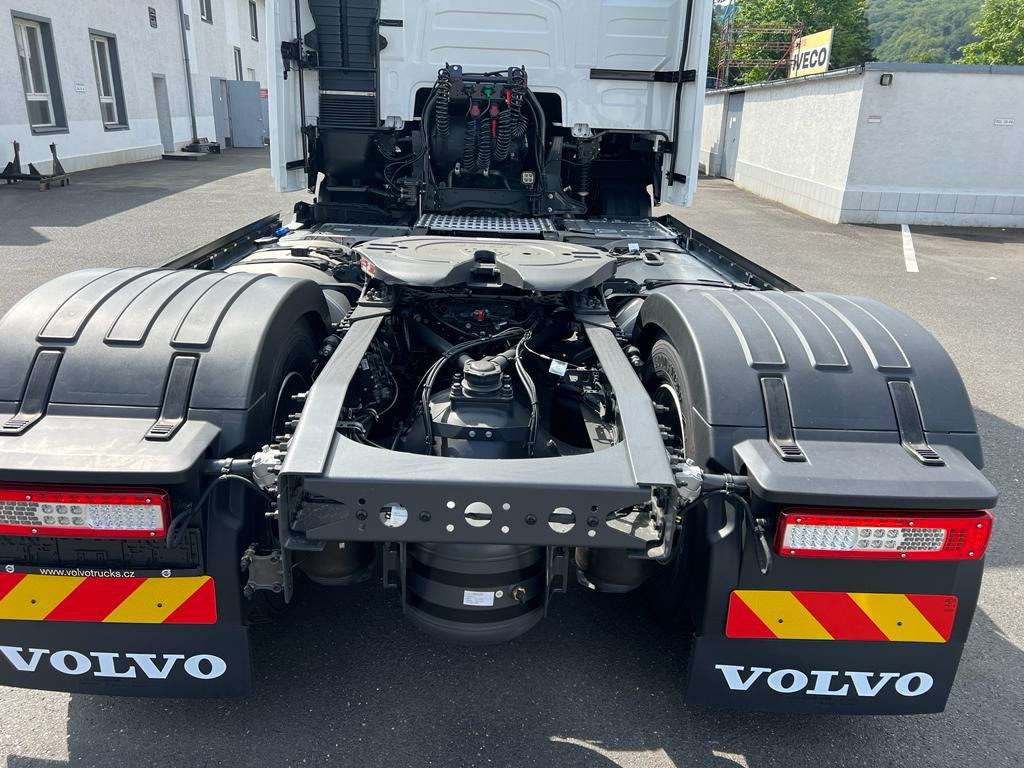 VOLVO FH 500 / Leather/ VEB+/ Air/ 2 tanks/ i-Parkcool/ - Τράκτορας: φωτογραφία 4 VOLVO FH 500 / Leather/ VEB+/ Air/ 2 tanks/ i-Parkcool/ - Τράκτορας: φωτογραφία 4