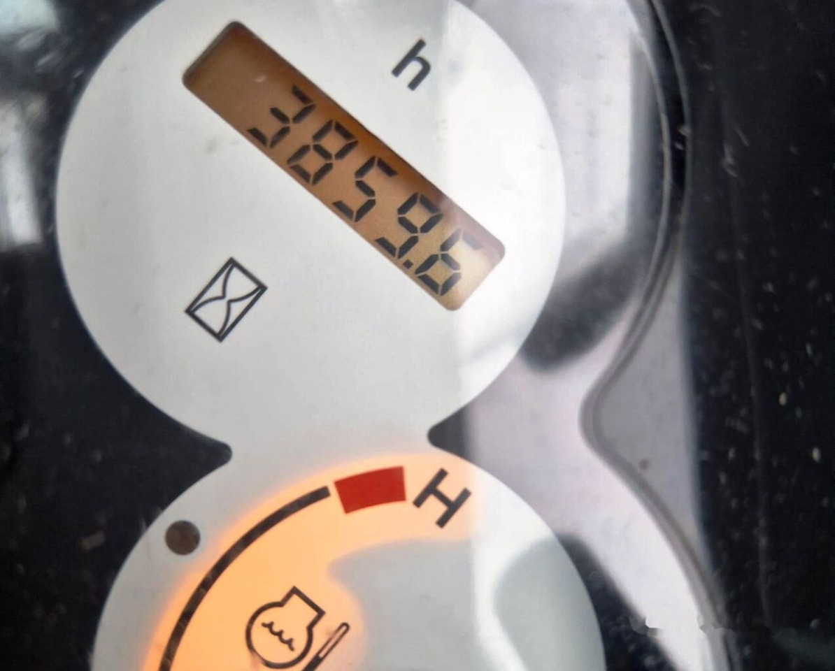 Μίνι εκσκαφέας Komatsu PC50 MR-2: φωτογραφία 9