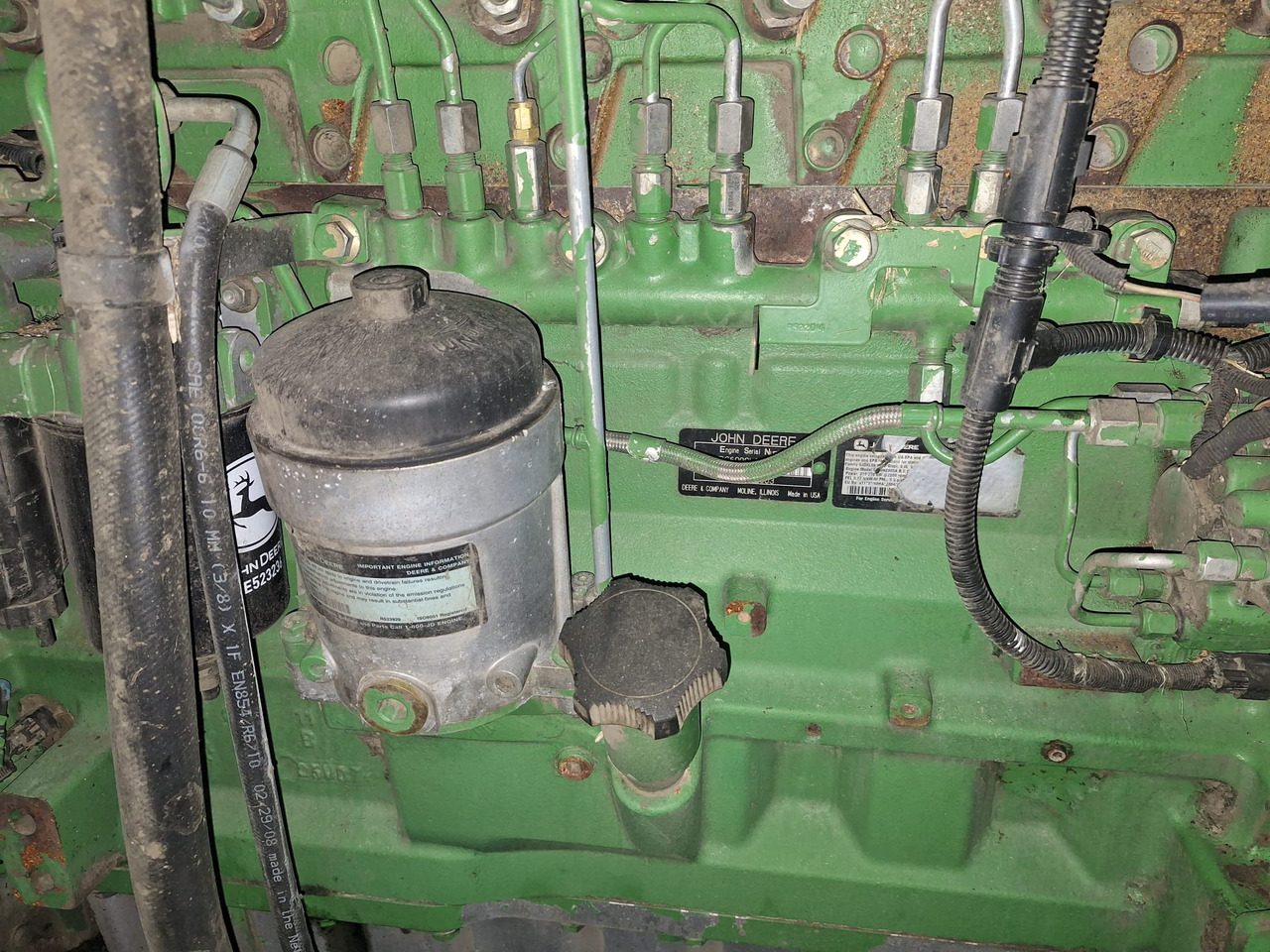 JOHN DEERE T670 - Θεριζοαλωνιστική μηχανή: φωτογραφία 3 JOHN DEERE T670 - Θεριζοαλωνιστική μηχανή: φωτογραφία 3