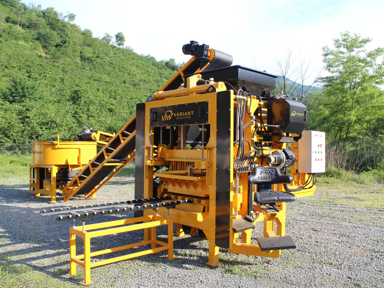 Block Macking Machine | 3.000 Concrete Block - 255 m² Paving Block | 30.000 USD - Μηχάνημα κατασκευής τσιμεντόλιθων: φωτογραφία 1 Block Macking Machine | 3.000 Concrete Block - 255 m² Paving Block | 30.000 USD - Μηχάνημα κατασκευής τσιμεντόλιθων: φωτογραφία 1