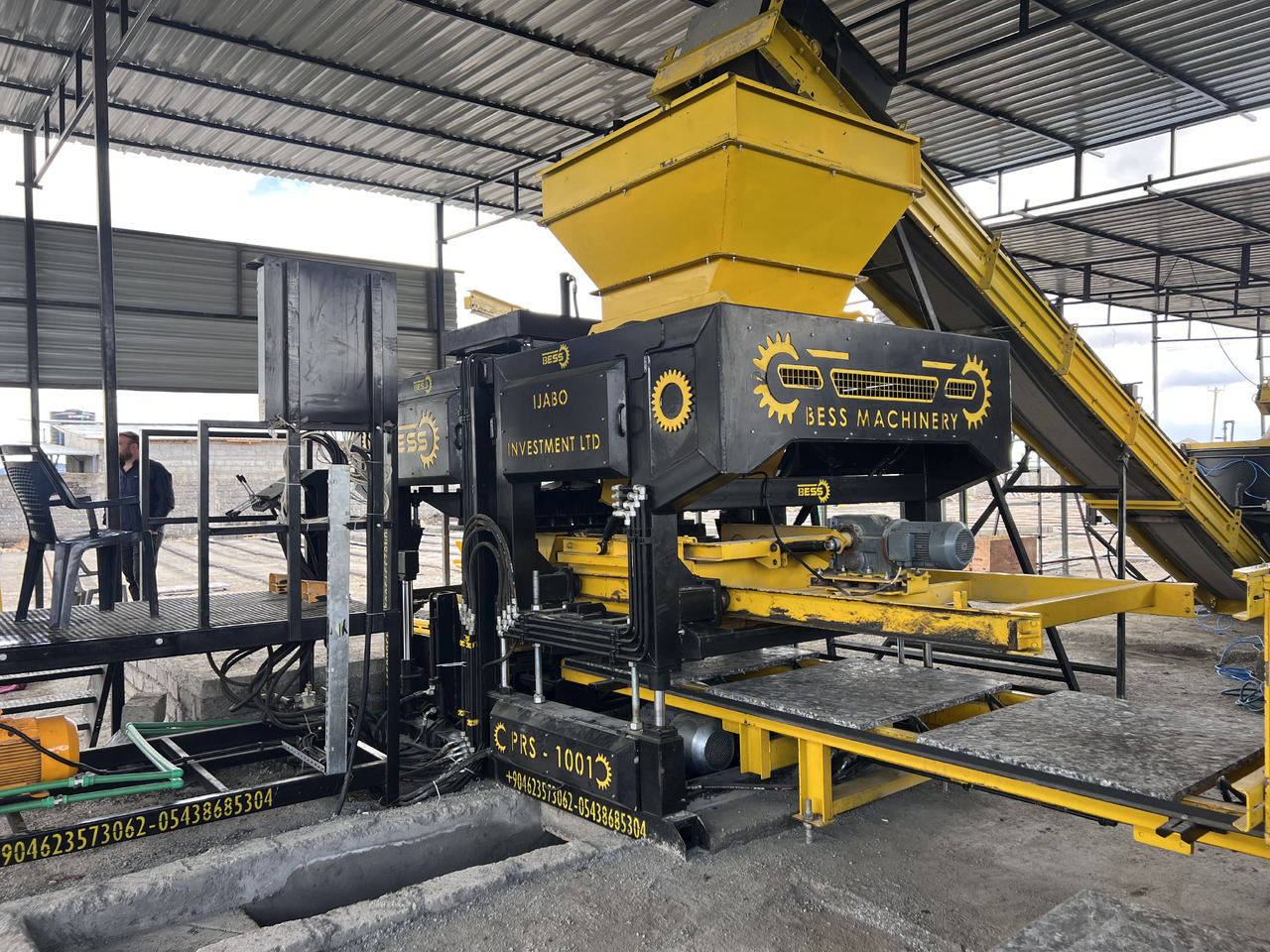 PRS-1000 Semi-Automatic Block Making Machine - Μηχάνημα κατασκευής τσιμεντόλιθων: φωτογραφία 4 PRS-1000 Semi-Automatic Block Making Machine - Μηχάνημα κατασκευής τσιμεντόλιθων: φωτογραφία 4