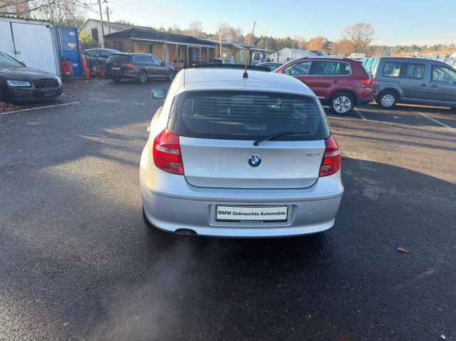 BMW 116i Limousine - Αυτοκίνητο: φωτογραφία 4 BMW 116i Limousine - Αυτοκίνητο: φωτογραφία 4