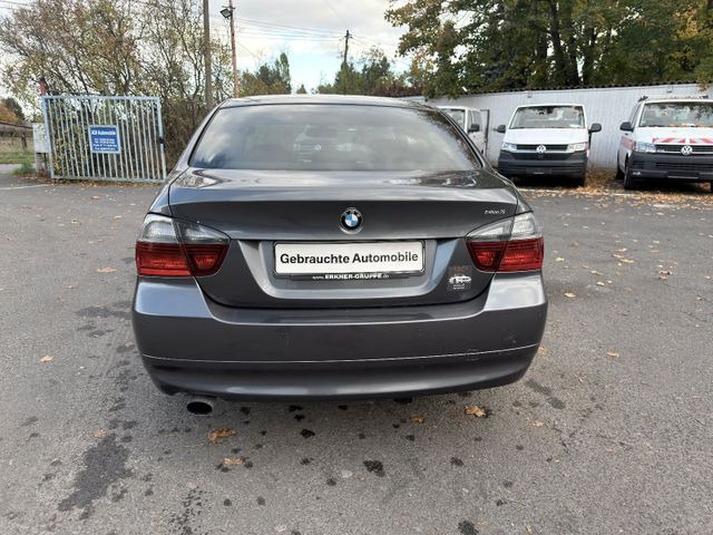 BMW 318 Baureihe 3 Lim. 318i - Λιμουζίνα/ Sedan: φωτογραφία 4 BMW 318 Baureihe 3 Lim. 318i - Λιμουζίνα/ Sedan: φωτογραφία 4