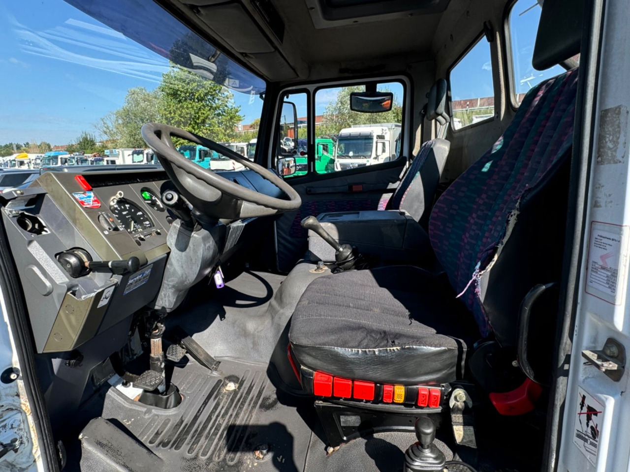 Φορτηγό ανατρεπόμενο Mercedes-Benz 1317 Kipper - Kran: φωτογραφία 11