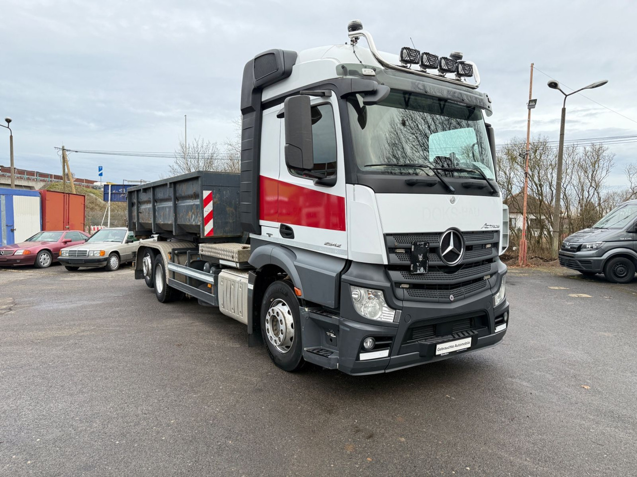 Mercedes-Benz Actros 2542 Abrollkipper mit Container - Φορτηγό φόρτωσης γάντζου: φωτογραφία 1 Mercedes-Benz Actros 2542 Abrollkipper mit Container - Φορτηγό φόρτωσης γάντζου: φωτογραφία 1