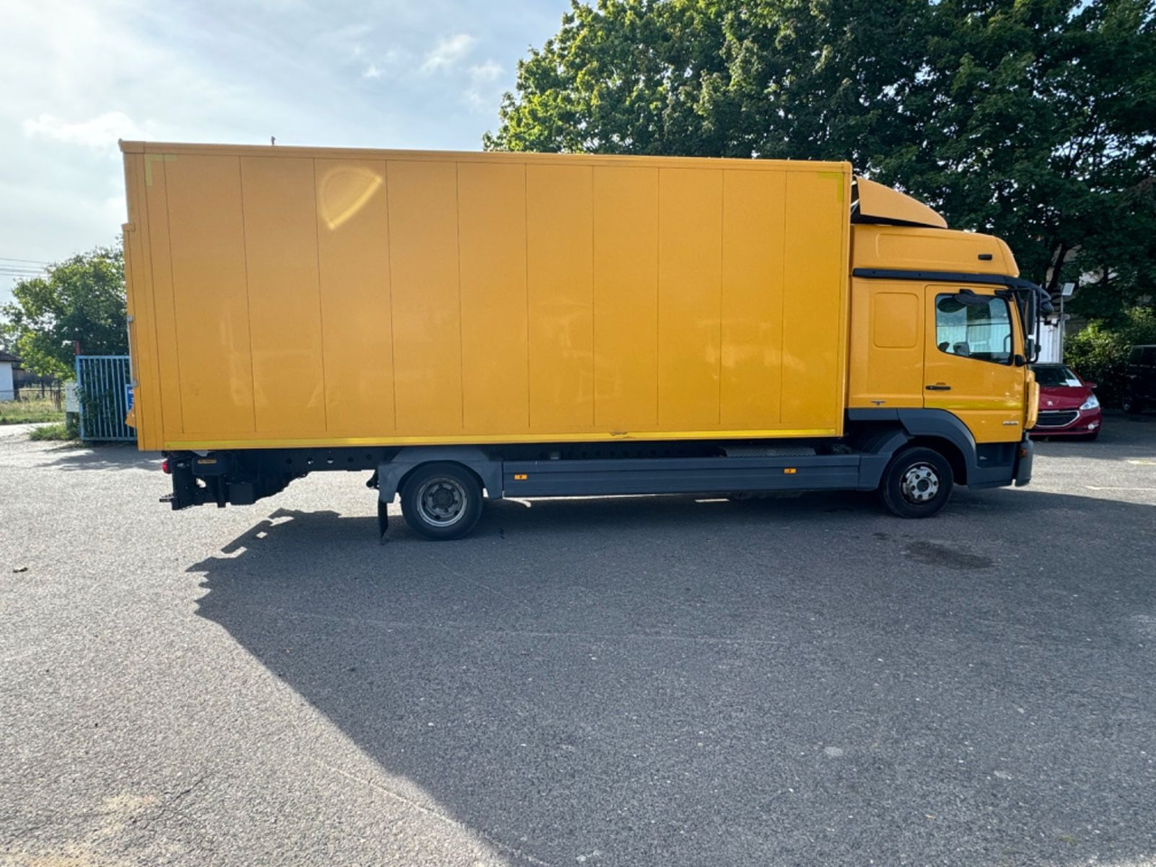 Mercedes-Benz Atego 823 Klima Tempomat - Lbw - Schlafplatz - Φορτηγό κόφα: φωτογραφία 5 Mercedes-Benz Atego 823 Klima Tempomat - Lbw - Schlafplatz - Φορτηγό κόφα: φωτογραφία 5