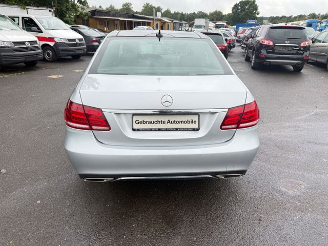 Mercedes-Benz E 300 E -Klasse Lim. E 300 BlueTec - Λιμουζίνα/ Sedan: φωτογραφία 4 Mercedes-Benz E 300 E -Klasse Lim. E 300 BlueTec - Λιμουζίνα/ Sedan: φωτογραφία 4