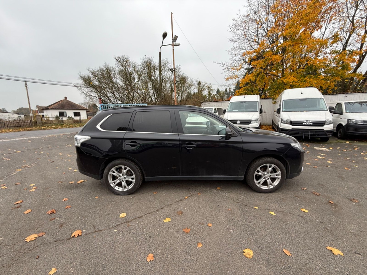 Mitsubishi Outlander 4X4 Allrad ClearTec Instyle - SUV: φωτογραφία 3 Mitsubishi Outlander 4X4 Allrad ClearTec Instyle - SUV: φωτογραφία 3
