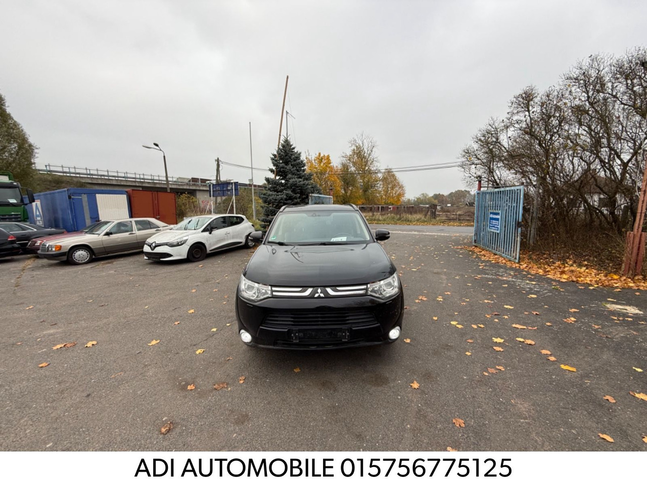Mitsubishi Outlander 4X4 Allrad ClearTec Instyle - SUV: φωτογραφία 1 Mitsubishi Outlander 4X4 Allrad ClearTec Instyle - SUV: φωτογραφία 1