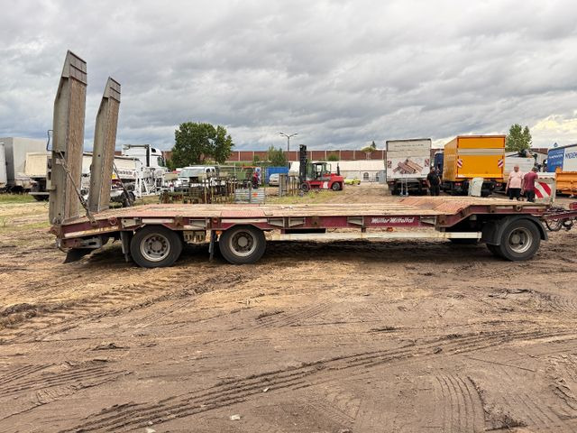 Müller-Mitteltal T 3 PROFI 30,0 - Ρυμούλκα με χαμηλό δάπεδο: φωτογραφία 3 Müller-Mitteltal T 3 PROFI 30,0 - Ρυμούλκα με χαμηλό δάπεδο: φωτογραφία 3