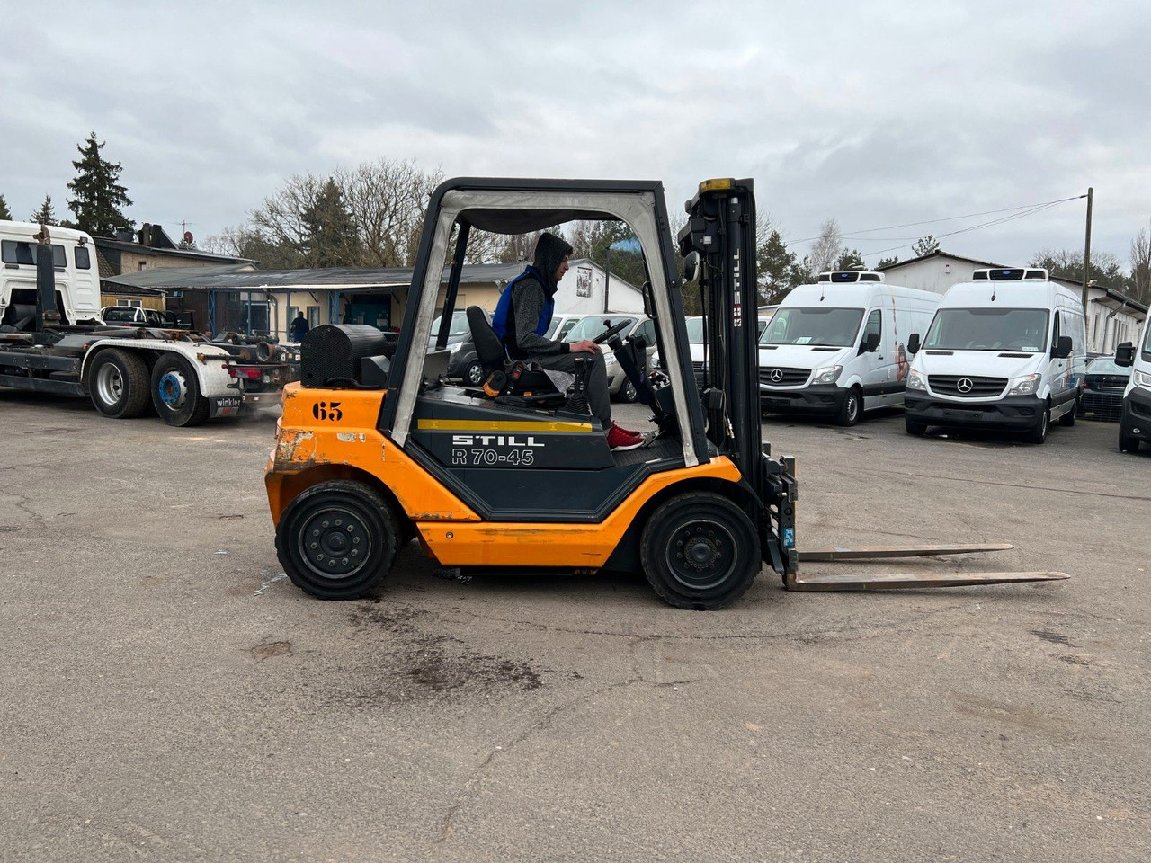 Still R 70 45 - Πετρελαιοκίνητο περονοφόρο: φωτογραφία 3 Still R 70 45 - Πετρελαιοκίνητο περονοφόρο: φωτογραφία 3