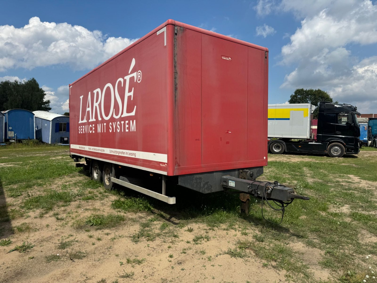 Tank Karl ZK 107 - Ρυμούλκα κόφα: φωτογραφία 3 Tank Karl ZK 107 - Ρυμούλκα κόφα: φωτογραφία 3