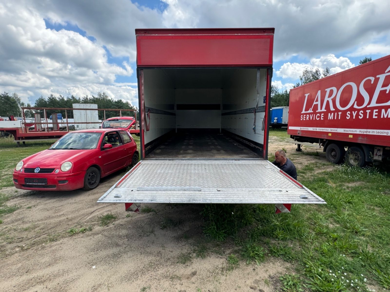 Tank Karl ZK 107 - Ρυμούλκα κόφα: φωτογραφία 5 Tank Karl ZK 107 - Ρυμούλκα κόφα: φωτογραφία 5