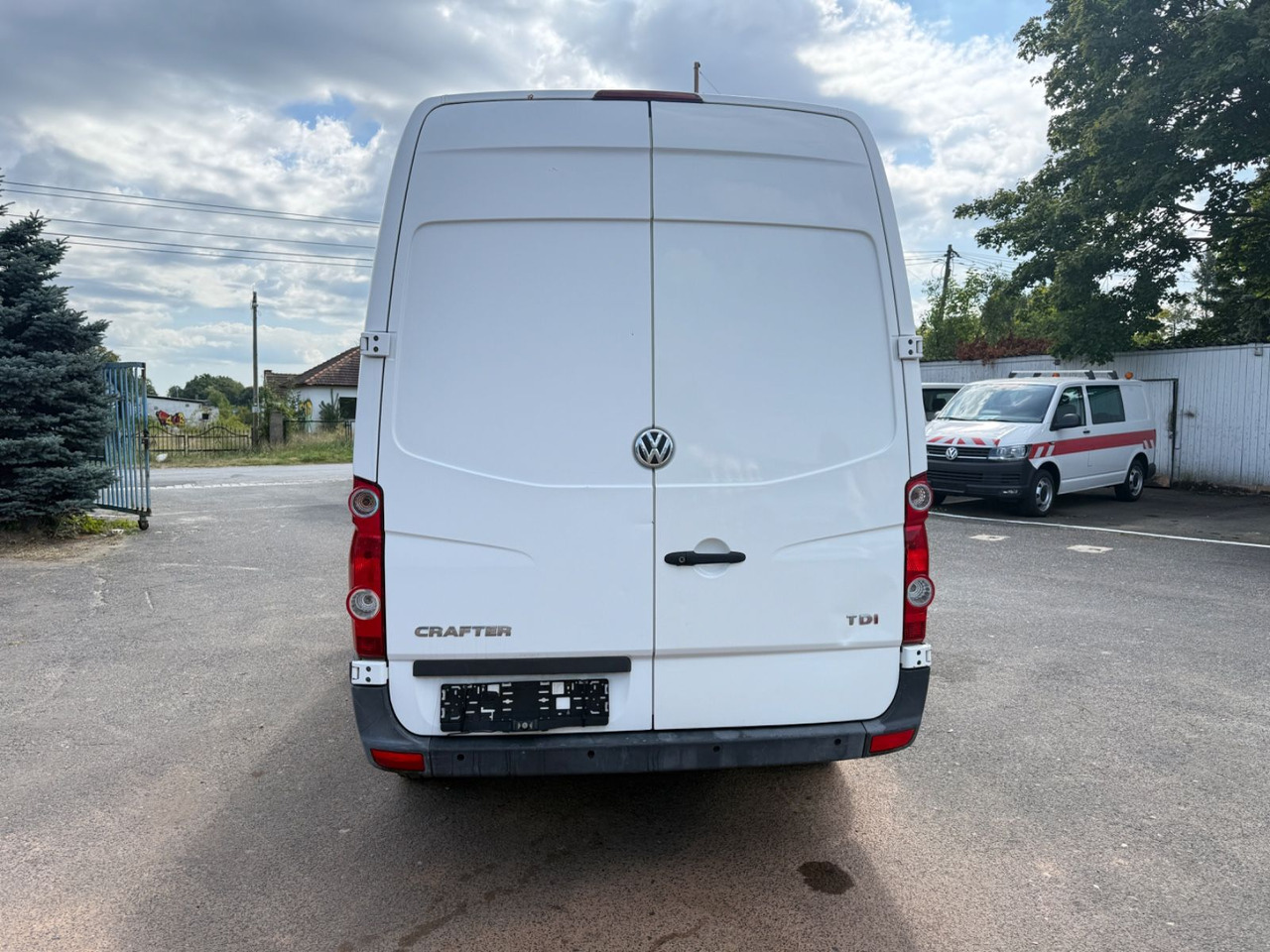 Volkswagen Crafter Kasten 35 mittel L2H2 Hochdach - Βαν: φωτογραφία 4 Volkswagen Crafter Kasten 35 mittel L2H2 Hochdach - Βαν: φωτογραφία 4