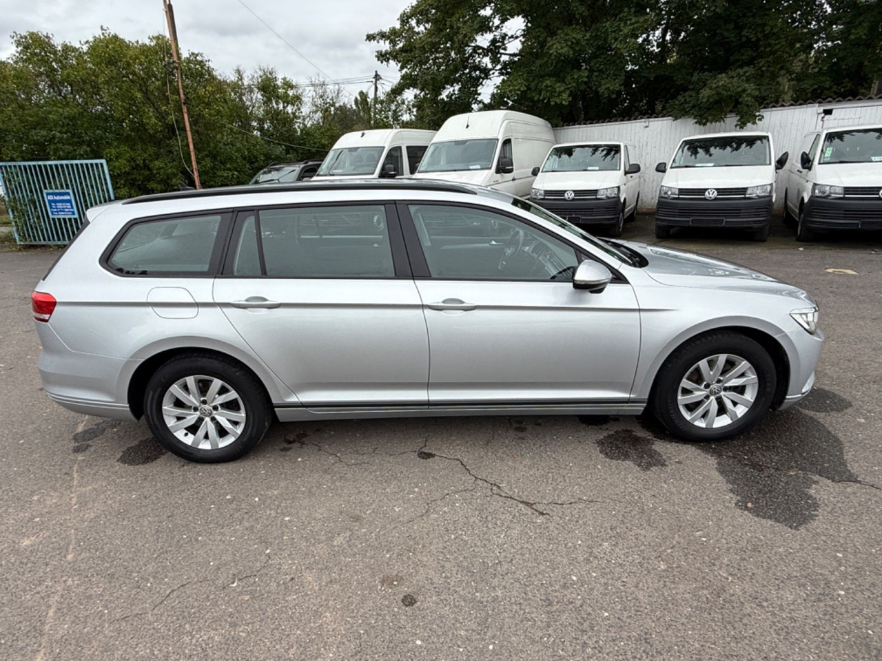 Volkswagen Passat Variant Trendline BMT/Start-Stopp - Λιμουζίνα/ Sedan: φωτογραφία 3 Volkswagen Passat Variant Trendline BMT/Start-Stopp - Λιμουζίνα/ Sedan: φωτογραφία 3