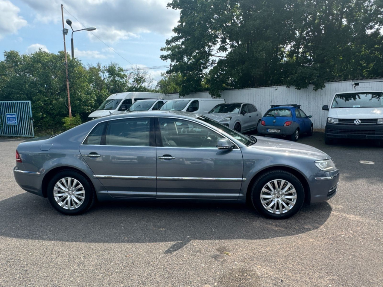 Volkswagen Phaeton V6 TDI 5-Sitzer 4Motion 3.0 TDI - Λιμουζίνα/ Sedan: φωτογραφία 3 Volkswagen Phaeton V6 TDI 5-Sitzer 4Motion 3.0 TDI - Λιμουζίνα/ Sedan: φωτογραφία 3