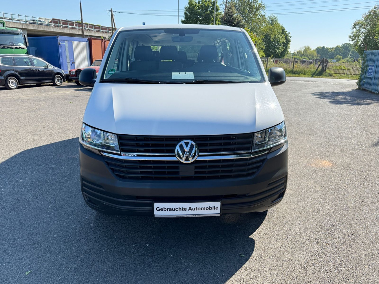 Volkswagen T6 Transporter Kombi lang 4MOTION - Επιβατικό βαν: φωτογραφία 2 Volkswagen T6 Transporter Kombi lang 4MOTION - Επιβατικό βαν: φωτογραφία 2