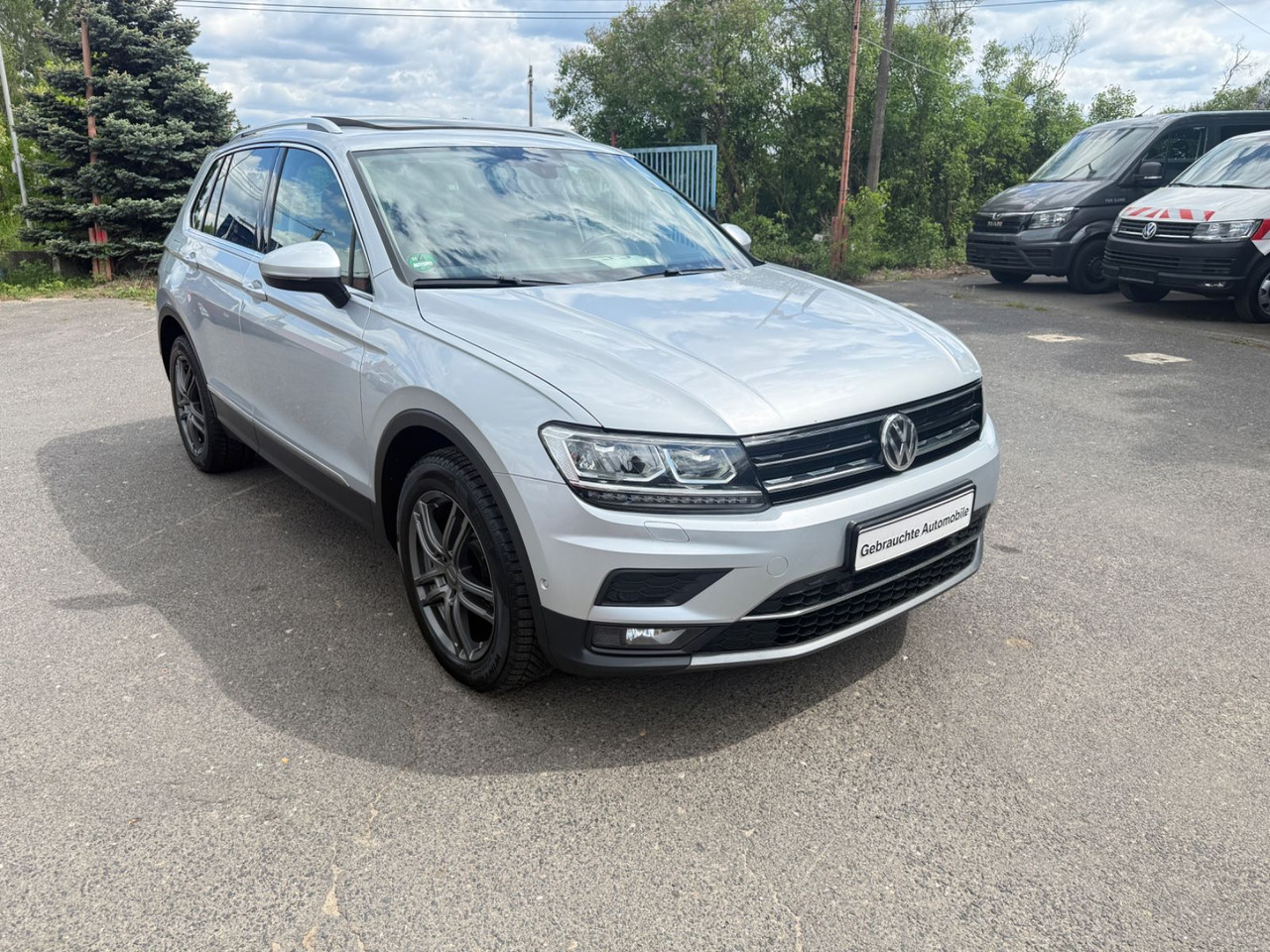 Volkswagen Tiguan Highline BMT/Start-Stopp 4Motion - SUV: φωτογραφία 2 Volkswagen Tiguan Highline BMT/Start-Stopp 4Motion - SUV: φωτογραφία 2