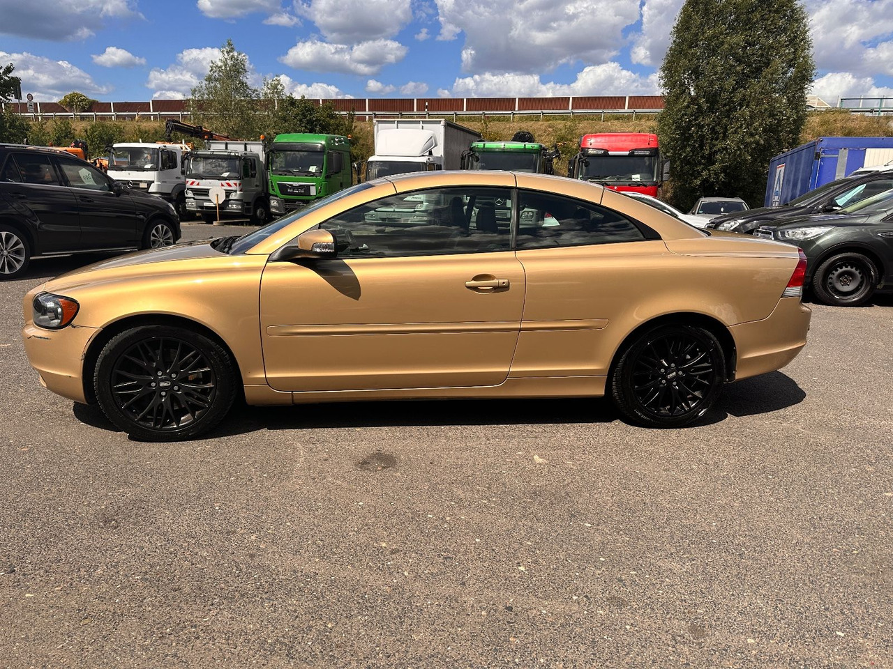Volvo C70 Cabriolet 2.4 Kinetic Benzin/Flüssiggas - Αυτοκίνητο: φωτογραφία 5 Volvo C70 Cabriolet 2.4 Kinetic Benzin/Flüssiggas - Αυτοκίνητο: φωτογραφία 5