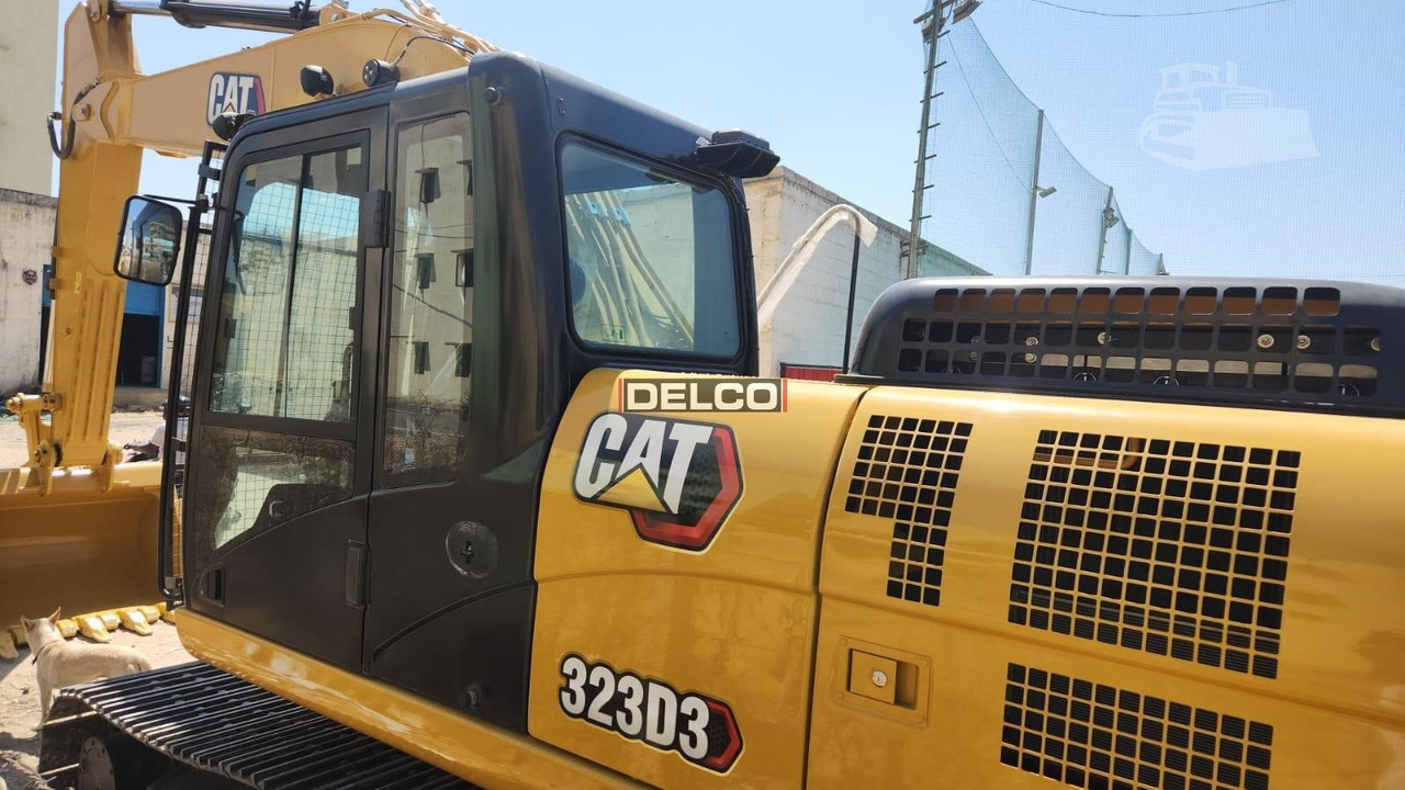 CATERPILLAR 323D3 - Ερπυστριοφόρος εκσκαφέας: φωτογραφία 2 CATERPILLAR 323D3 - Ερπυστριοφόρος εκσκαφέας: φωτογραφία 2