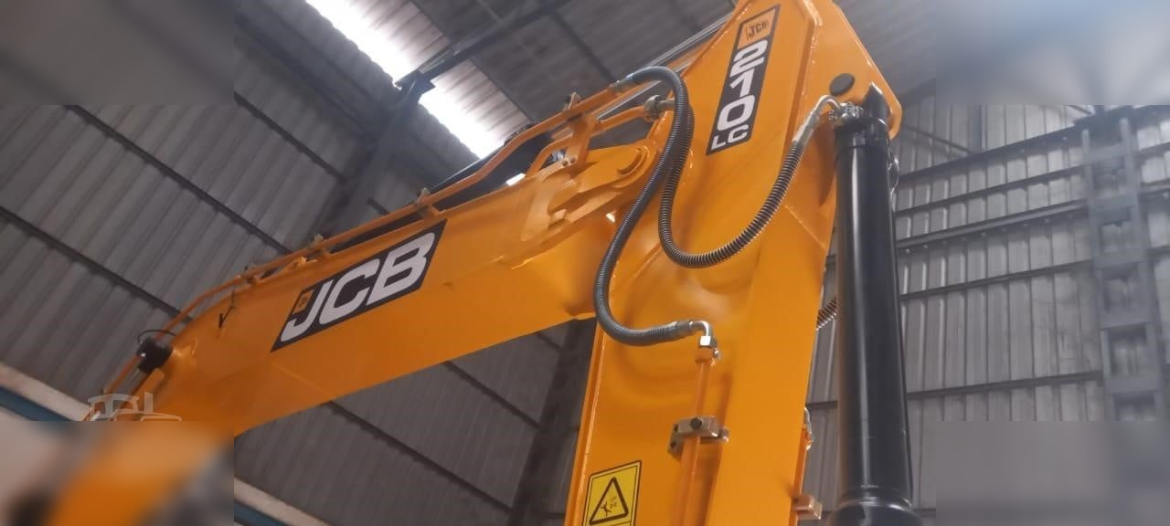 JCB JS210 LC - Ερπυστριοφόρος εκσκαφέας: φωτογραφία 1 JCB JS210 LC - Ερπυστριοφόρος εκσκαφέας: φωτογραφία 1