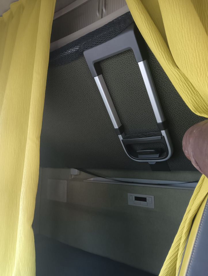 Φορτηγό με ανοιχτή καρότσα VOLVO FH16 750: φωτογραφία 23