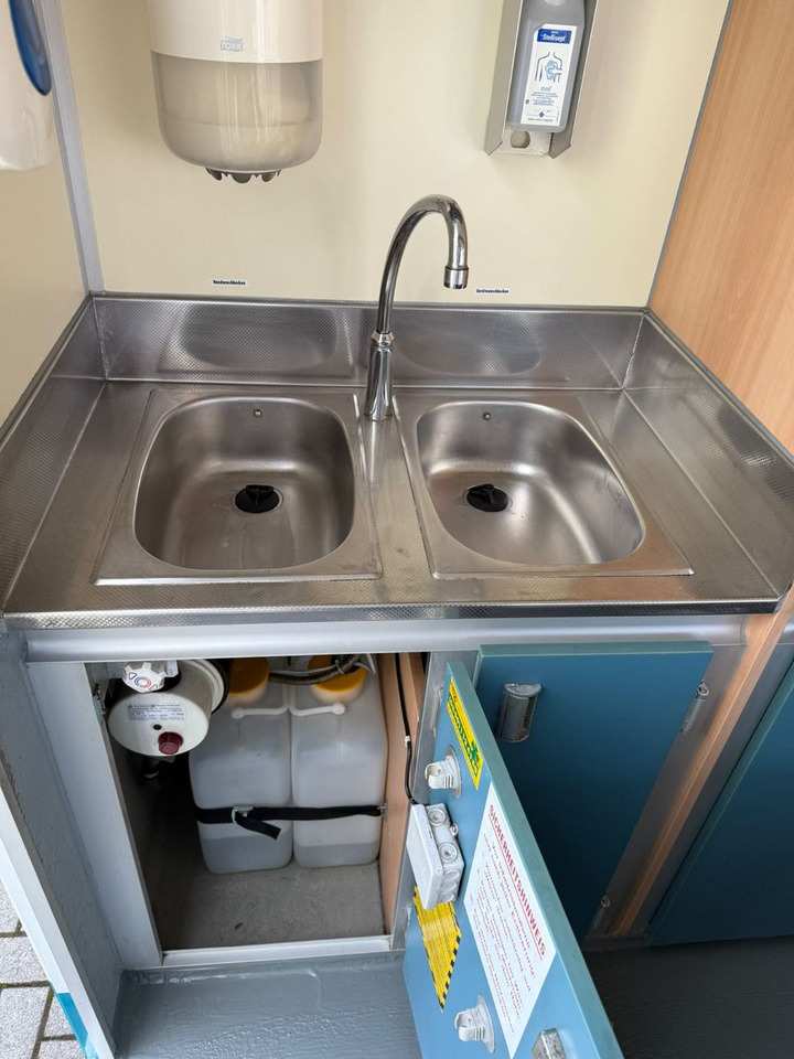 Renault Borco Höhns Fischmobil - Αυτοκινούμενη καντίνα: φωτογραφία 5 Renault Borco Höhns Fischmobil - Αυτοκινούμενη καντίνα: φωτογραφία 5