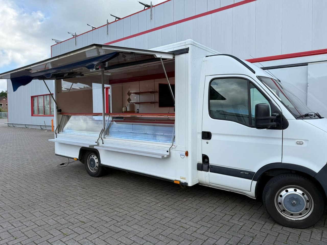 Renault Seba Borco Höhns - Αυτοκινούμενη καντίνα: φωτογραφία 2 Renault Seba Borco Höhns - Αυτοκινούμενη καντίνα: φωτογραφία 2